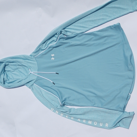 Hooded Under Armour pullover - Picture 1 of 4